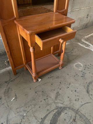 Mueble de entrada con espejo y cajón