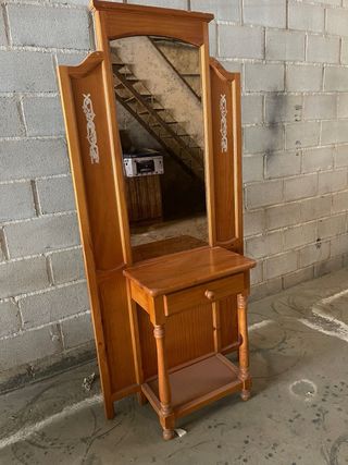 Mueble de entrada con espejo y cajón