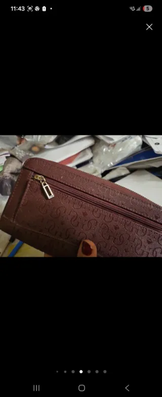 Cartera Guess burdeos con Asa