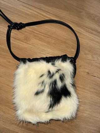 Bolso Tous de pelo sintético. Colección Empire Fur