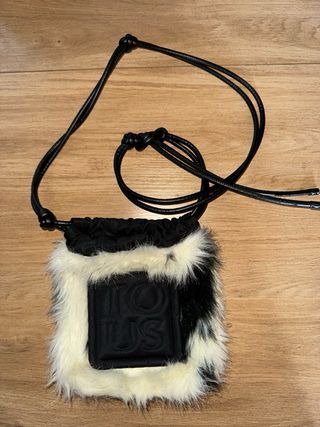 Bolso Tous de pelo sintético. Colección Empire Fur