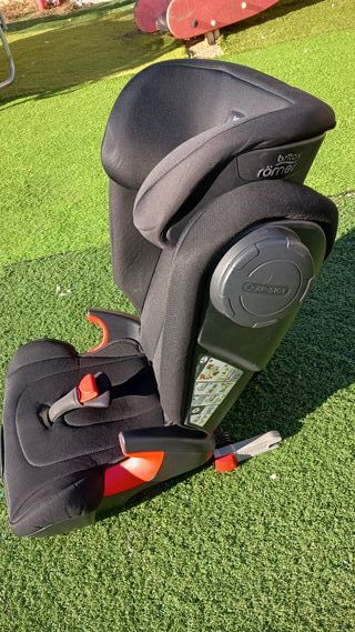 Cadireta Römer Britax KIDFIX II XP (15-36 kg)