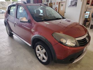 Dacia Sandero 2012
