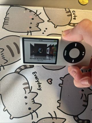 iPod Nano 4ª Gen Gris SOLO EFECTIVO