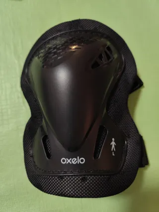 Set 3 protectores Oxelo (L). Color negro. Nuevos.