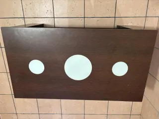 Mesa de centro elevable salon marrón con detalles