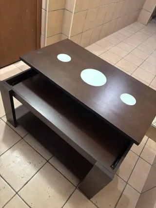 Mesa de centro elevable salon marrón con detalles