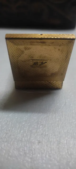 Pastillero Polvera Vintage Dorado