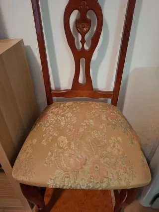 4 Sillas de Comedor Madera Tapizadas