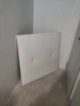 Cabecero de polipiel blanco 80cm