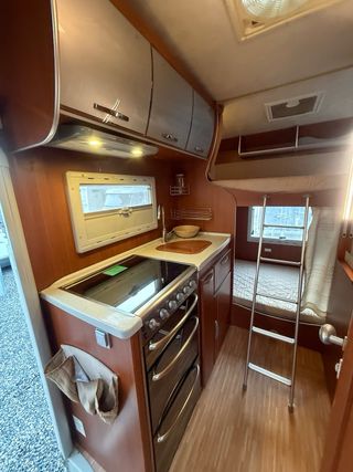 Autocaravana Mc Louis/garaje moto/horno/alta gama