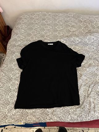 Camiseta Zara Negra
