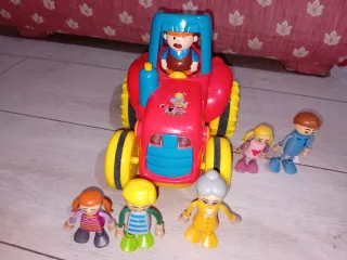 Juego Familia Agricultores con Tractor