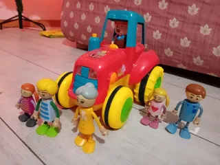 Juego Familia Agricultores con Tractor