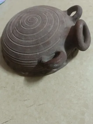 Cantimplora de terracota o botijo/búcaro antiguo