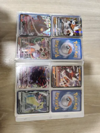 Álbum de Cromos Pokémon Inclulle cromos d'oradors.