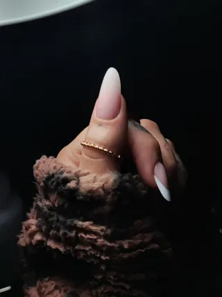 Manicura combinada con gel