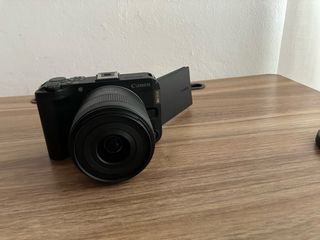 Canon EOS R50 V + Lente 14-45mm