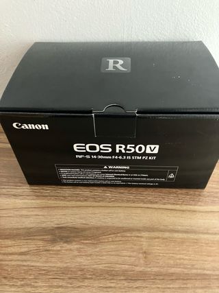 Canon EOS R50 V + Lente 14-45mm