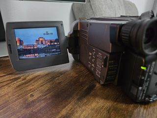 Videocámara Sony Hi8 CCD-TRV70E
