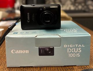 Canon Digital IXUS 100 IS - Fotocamera Nera