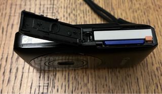 Canon Digital IXUS 100 IS - Fotocamera Nera