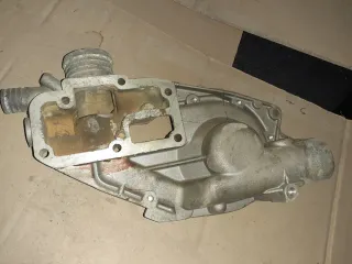 Bomba de agua coche clásico