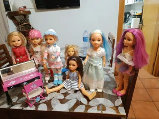 Lote de 7 Muñecas Nancy y Famosa