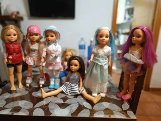 Lote de 7 Muñecas Nancy y Famosa