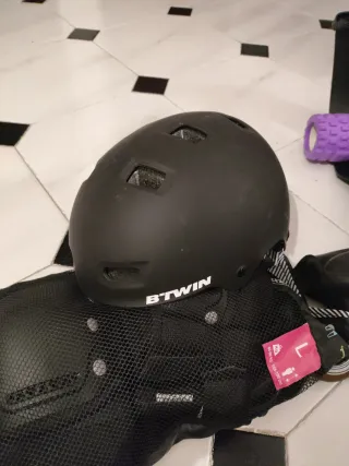 Patines en línea negros con detalles rosas