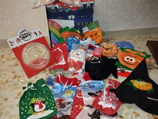 Lotto Kinder calze espositori diorami peluche gadg