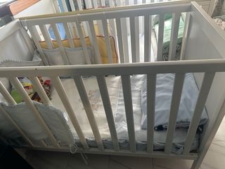 Cuna de bebé blanca hasta los 5/años
