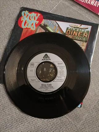 Stray Cats: lote 2 discos vinilo single 7" 45 rpm