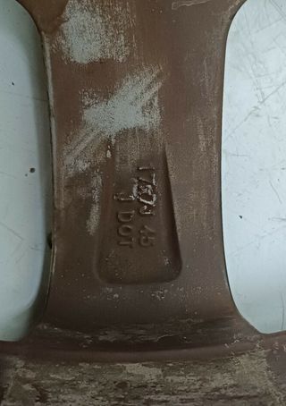 Toyota r17 llanta avensis cross sport 5202561