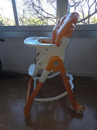 Silla de comer para bebé naranja
