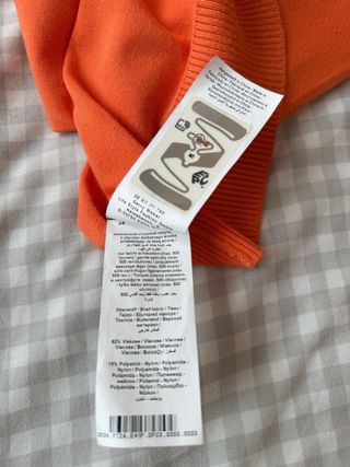 Chaqueta punto de Gerry Weber color naranja claro.