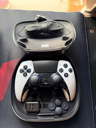 Consola PS5 + 3 Mandos