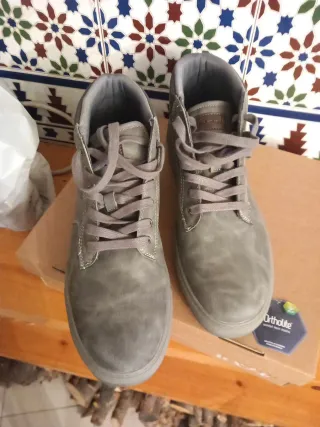 Botín gris Talla 44 Nuevo