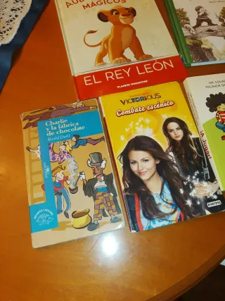 Victorious. Combate mas 4vlibros más