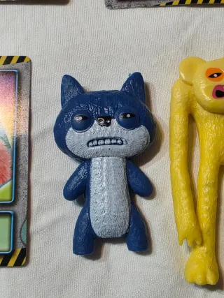 2 Figuras Fuggler y cartas