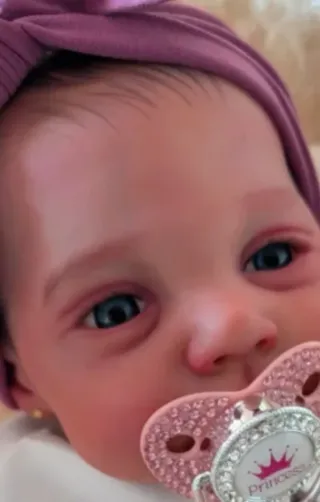 BEBÉ REBORN VINILO