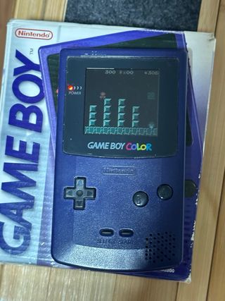 Nintendo Game Boy Color Morado con 5 juegos .