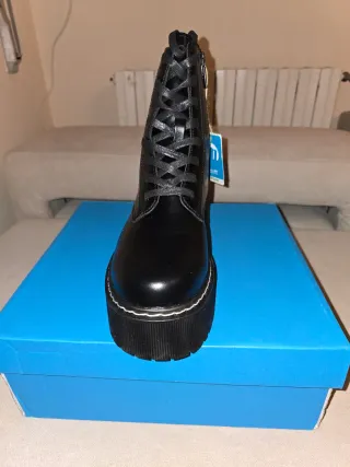 Botines Mustang Stormy Negros