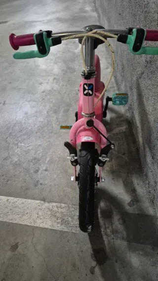 Bicicleta infantil rosa con unicornio