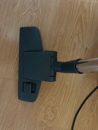 Aspiradora Samsung 1300W Roja, buen estado