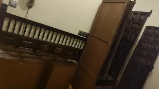 Cabecero, armario castellano y  lamparas