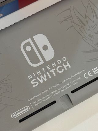 Nintendo Switch Lite Edizione Limitata Pokémon