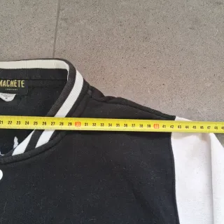 Cazadora Machete Skateboard Negra y Blanca