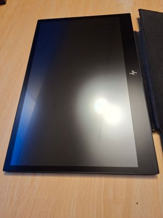 Pantalla portatil HP S14 USB-C ligera