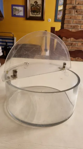 Caja antigua de caramelos de cristal